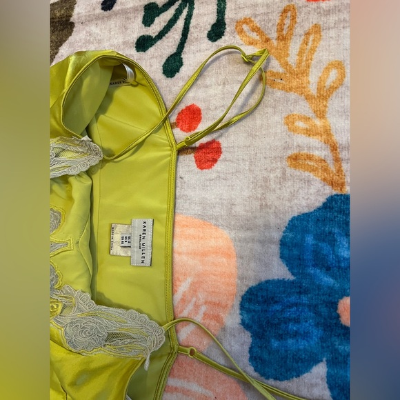 Like NEW Karen Millen Lime Green Silk Ruffle Mini Dress - Picture 3 of 8